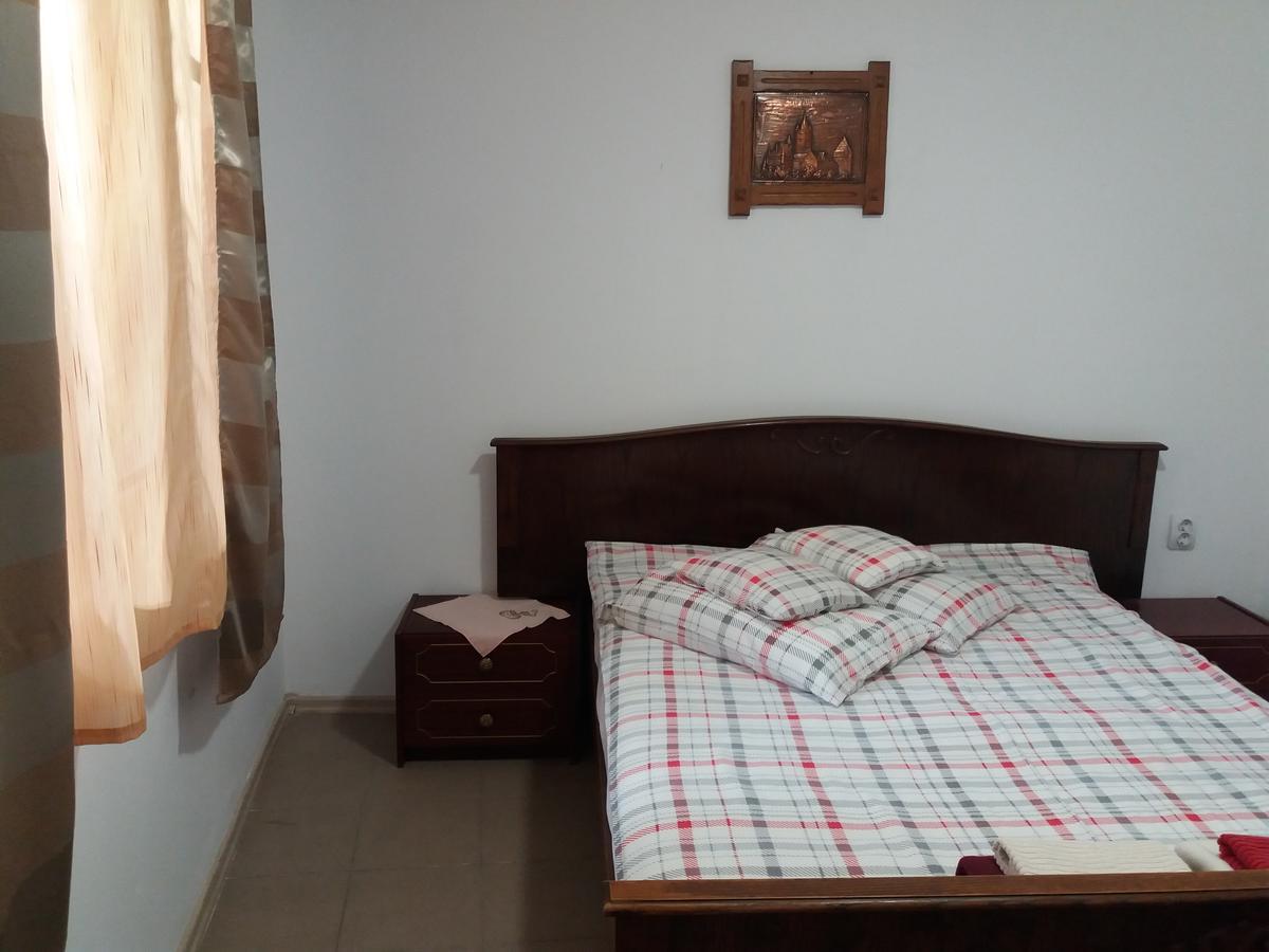 Hotel Casa Rodisa Turda Esterno foto